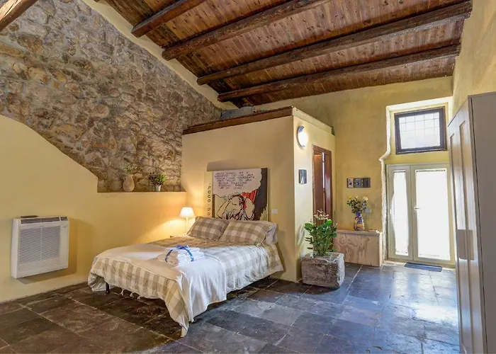 Vico Manenti 住宿加早餐酒店 莫迪卡